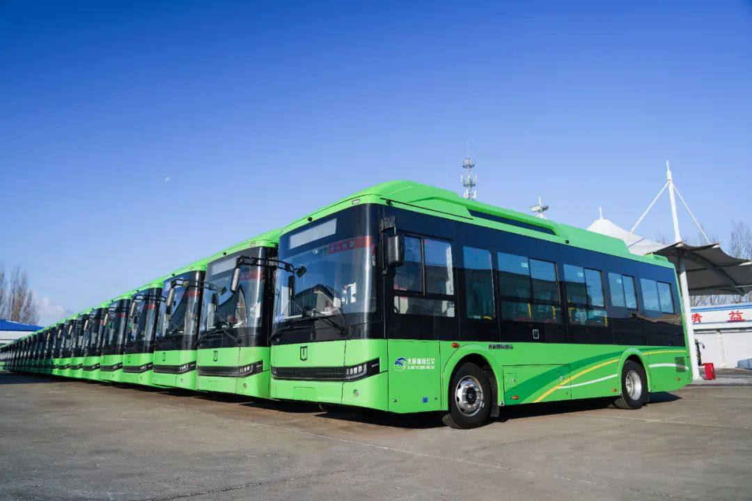  全球首发！首批吉利星际醇氢电动城市客车同时交付天津、大庆！